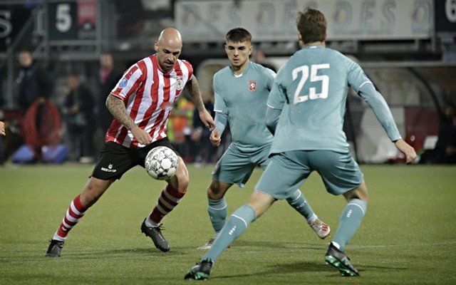 些困境中找 些困境中找